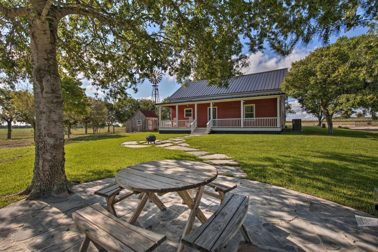 Peaceful Schulenburg Farmhouse With Fire Pit And Grill Exteriér fotografie