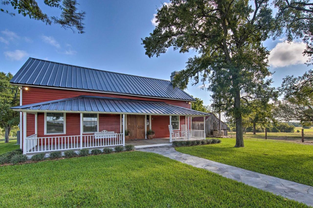 Peaceful Schulenburg Farmhouse With Fire Pit And Grill Exteriér fotografie
