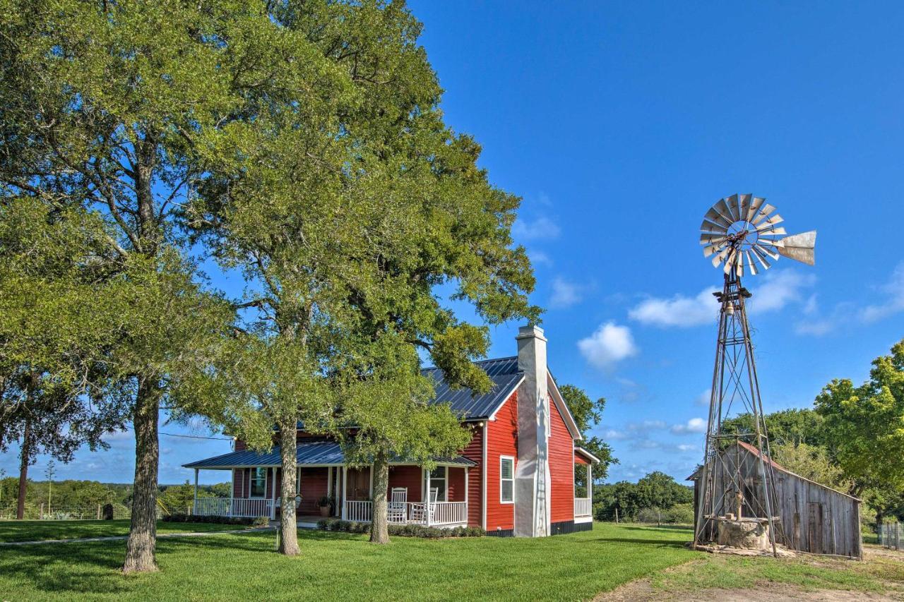 Peaceful Schulenburg Farmhouse With Fire Pit And Grill Exteriér fotografie